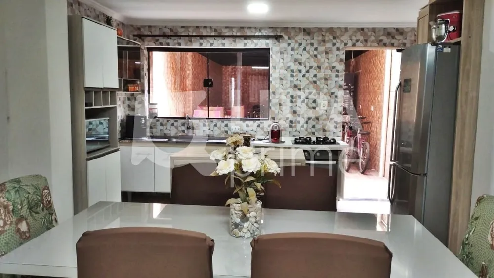Casa, 2 quartos, 250 m² - Foto 6