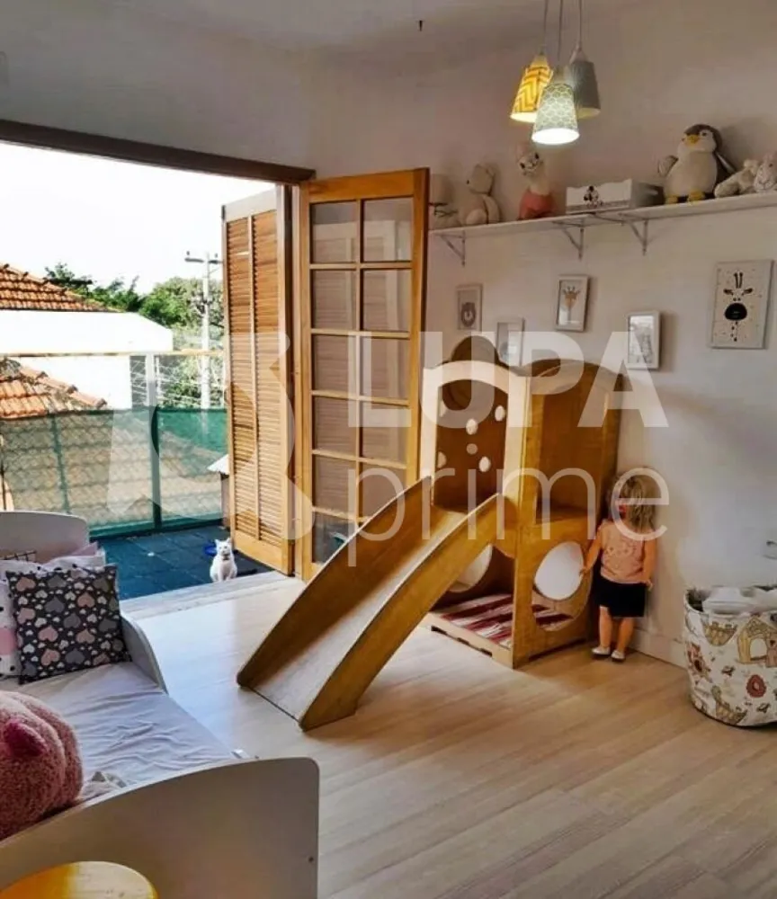 Casa, 3 quartos, 192 m² - Foto 1
