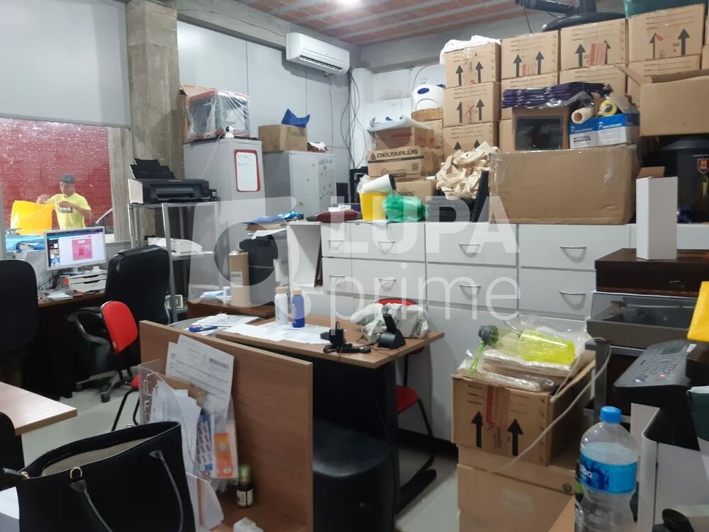 Depósito-Galpão, 1000 m² - Foto 1