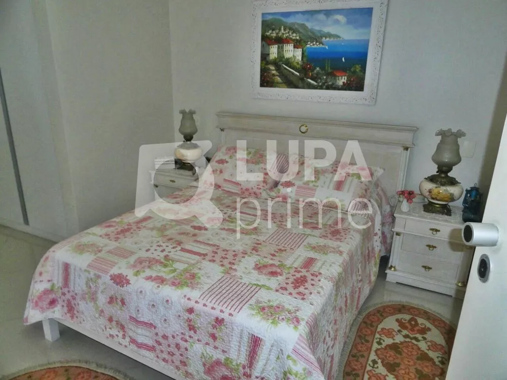 Apartamento à venda com 3 quartos, 118m² - Foto 2