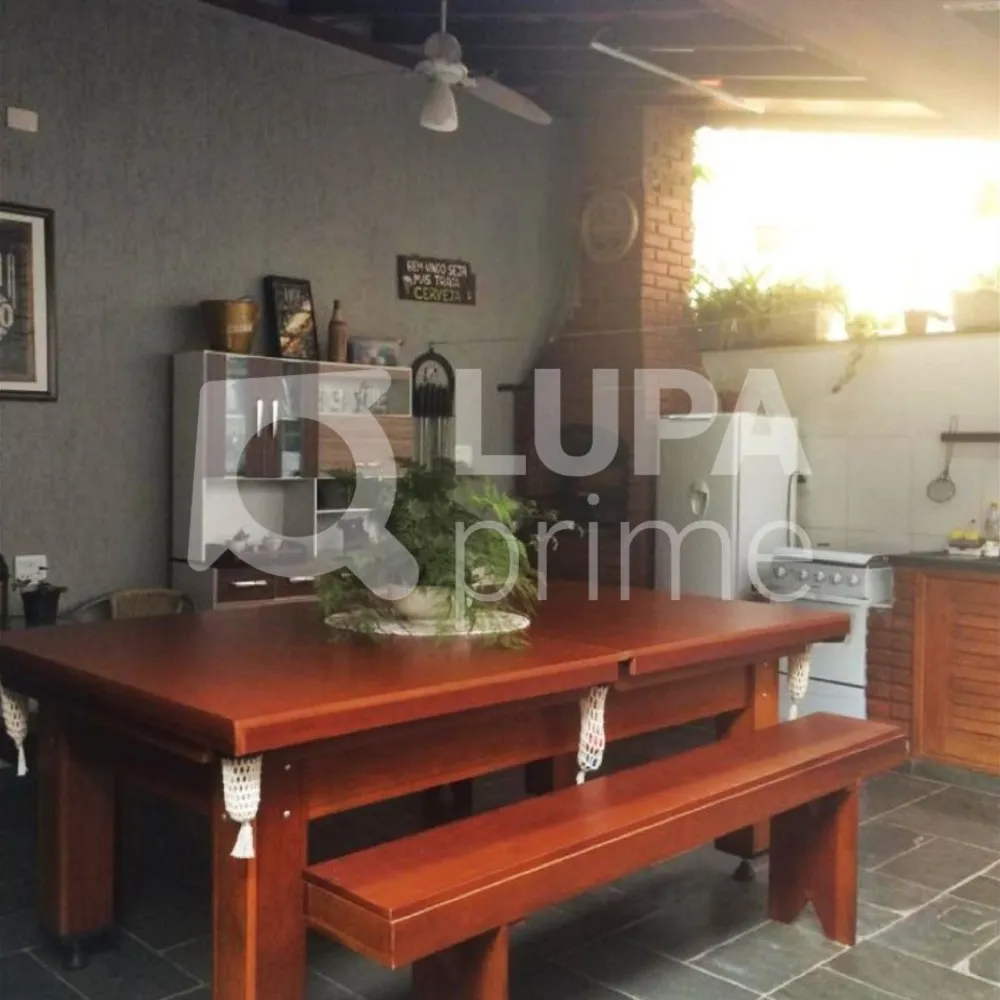 Casa, 3 quartos, 360 m² - Foto 3