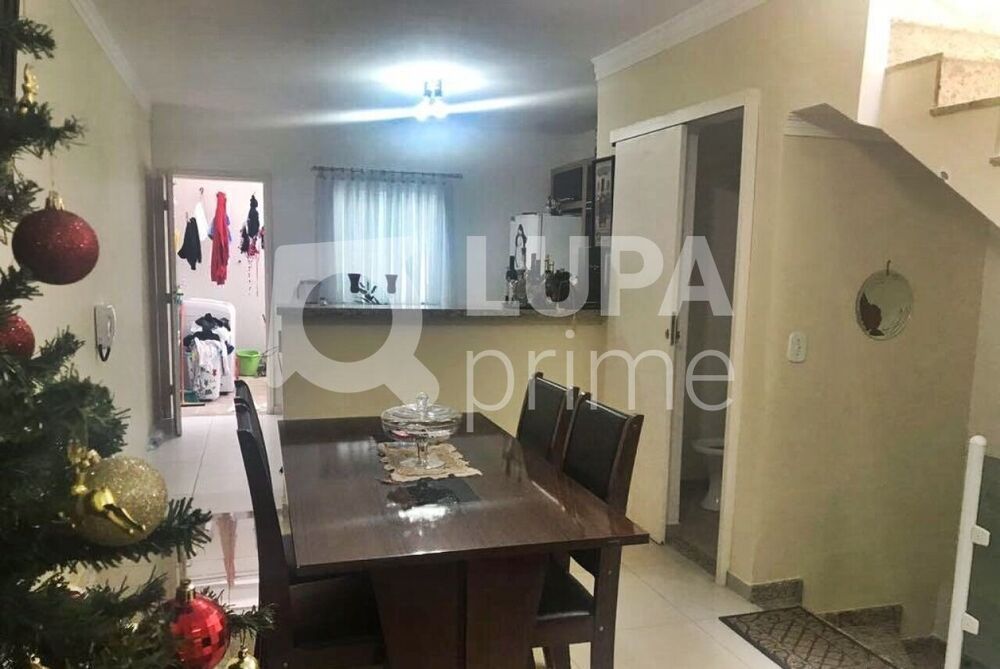 Casa à venda com 2 quartos, 141m² - Foto 2