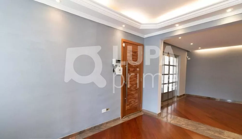 Casa à venda com 4 quartos, 160m² - Foto 1