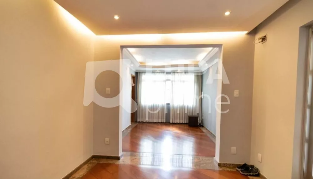 Casa à venda com 4 quartos, 160m² - Foto 4