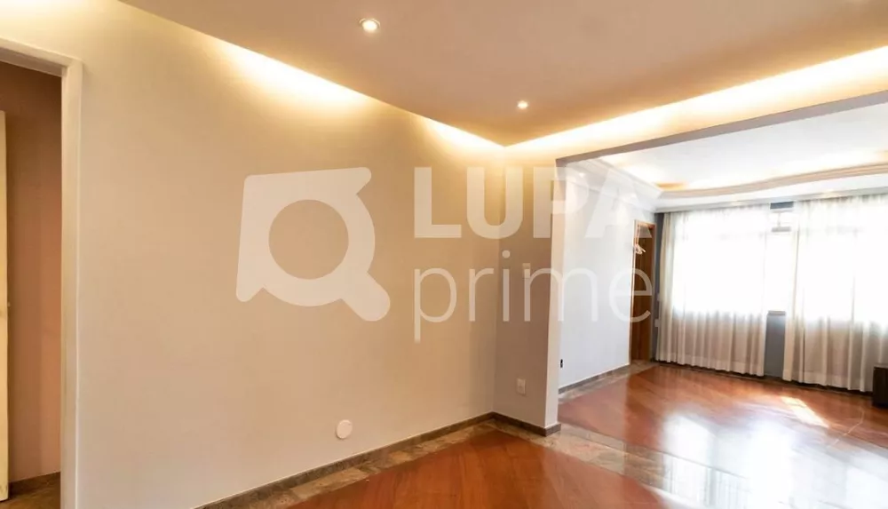 Casa à venda com 4 quartos, 160m² - Foto 3