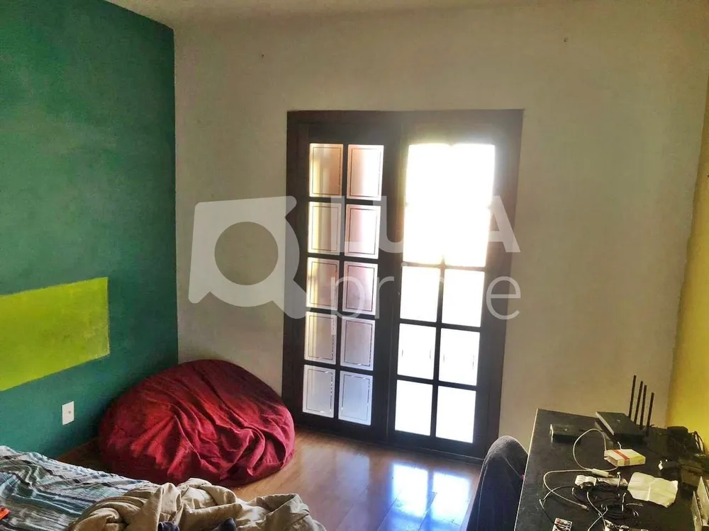 Casa, 3 quartos, 188 m² - Foto 2