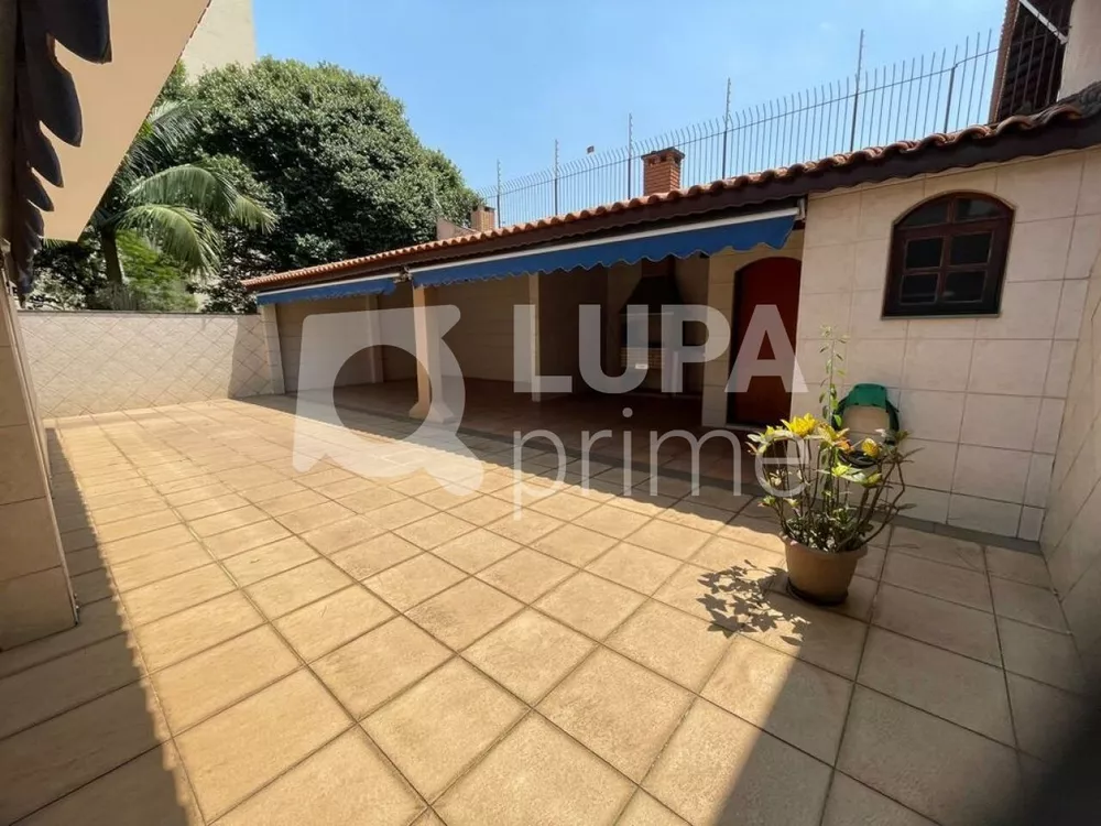 Casa à venda com 3 quartos, 300m² - Foto 4