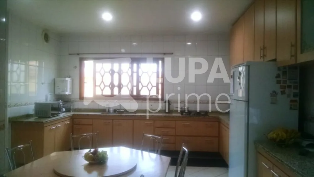 Casa, 3 quartos, 261 m² - Foto 10