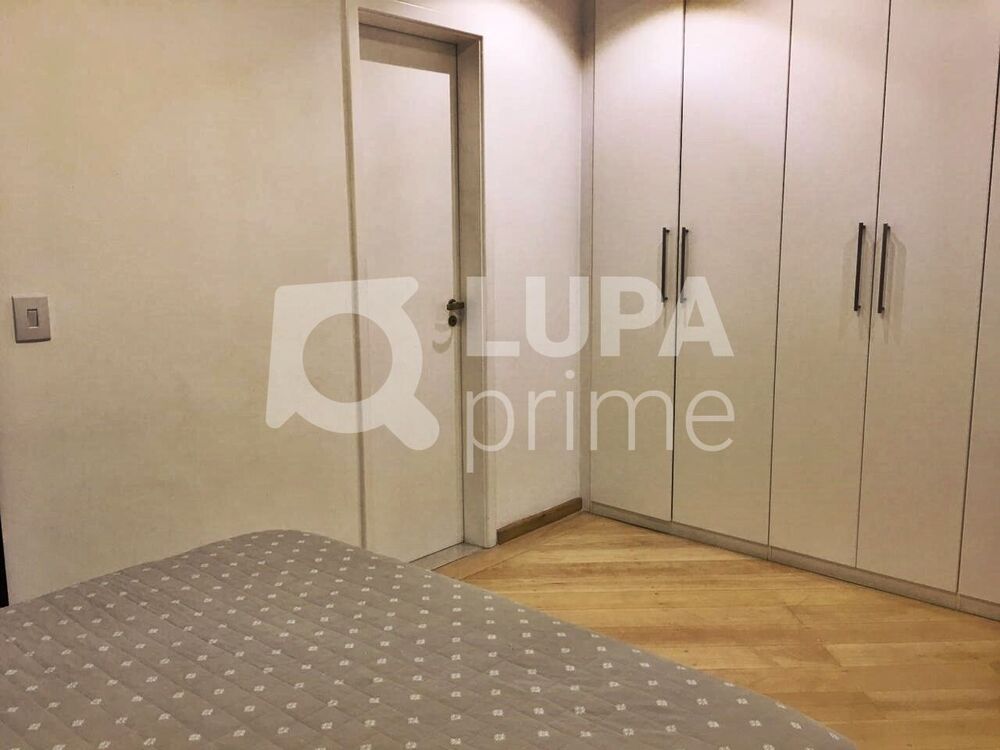 Apartamento à venda com 3 quartos, 130m² - Foto 4