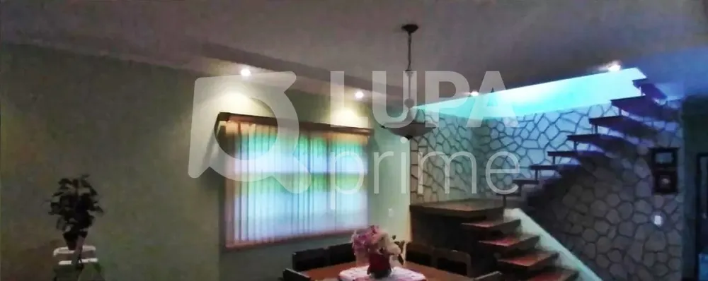 Casa, 3 quartos, 206 m² - Foto 13