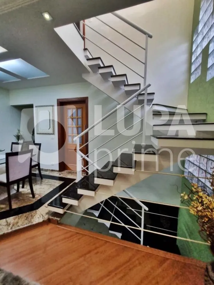 Casa, 3 quartos, 223 m² - Foto 8