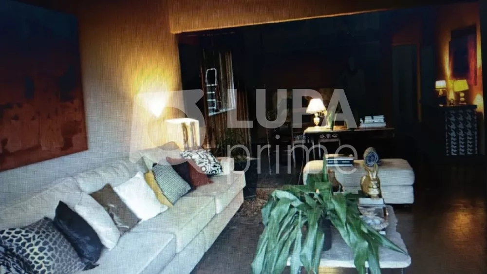 Casa à venda com 4 quartos, 460m² - Foto 4