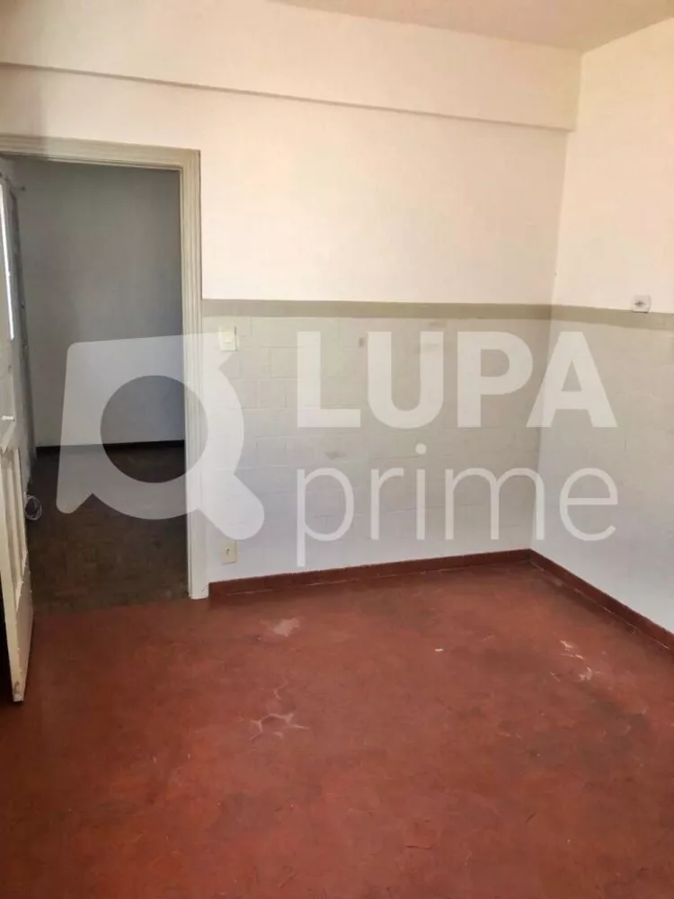 Casa para alugar com 1 quarto, 55m² - Foto 3