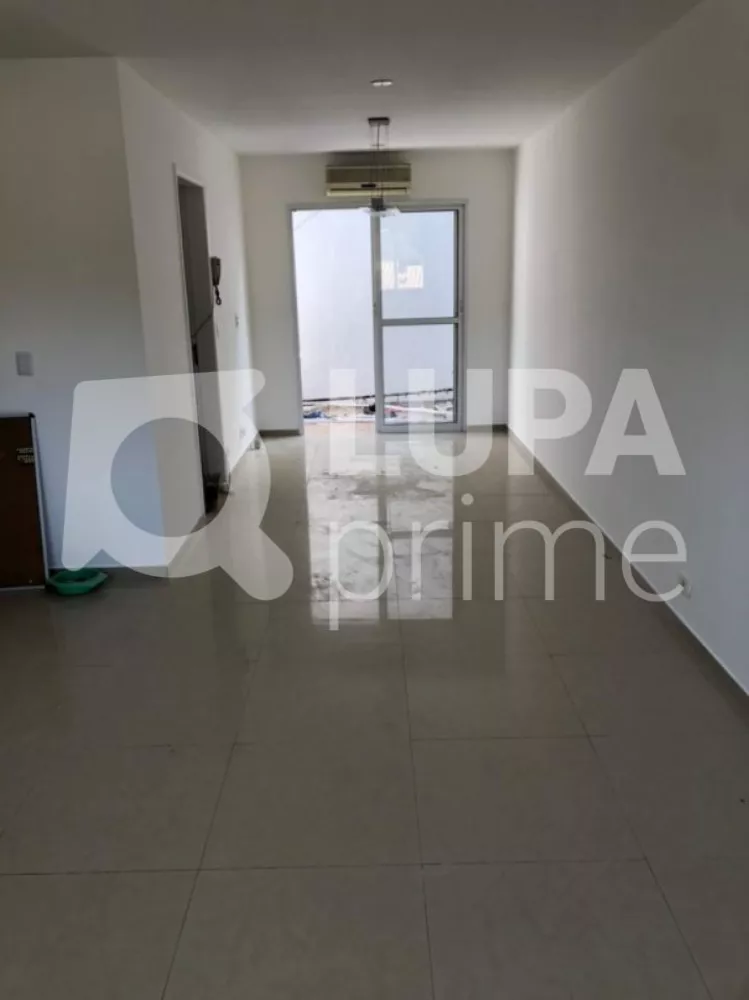 Casa de Condomínio à venda com 3 quartos, 120m² - Foto 2