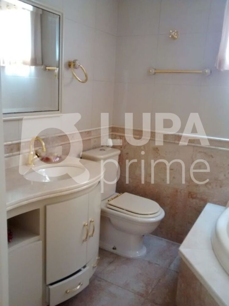 Apartamento à venda com 3 quartos, 290m² - Foto 2