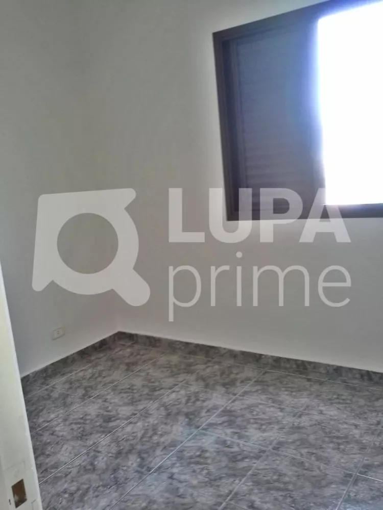 Apartamento à venda com 2 quartos, 58m² - Foto 3