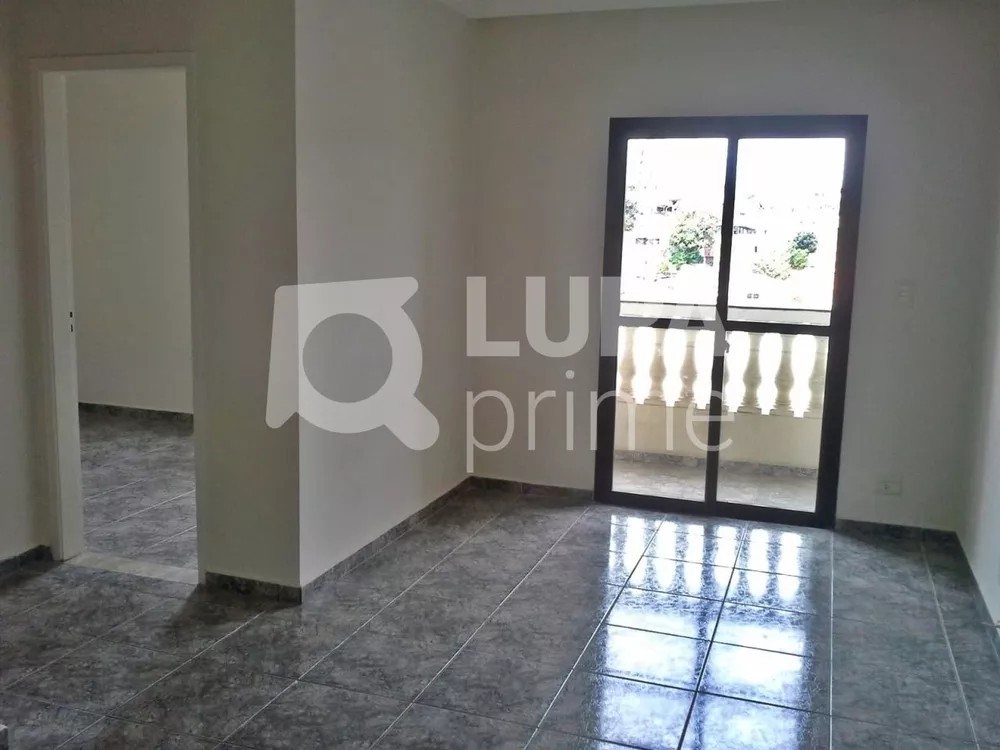 Apartamento à venda com 2 quartos, 58m² - Foto 2