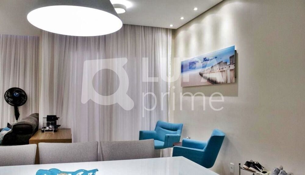 Apartamento à venda com 3 quartos, 66m² - Foto 2