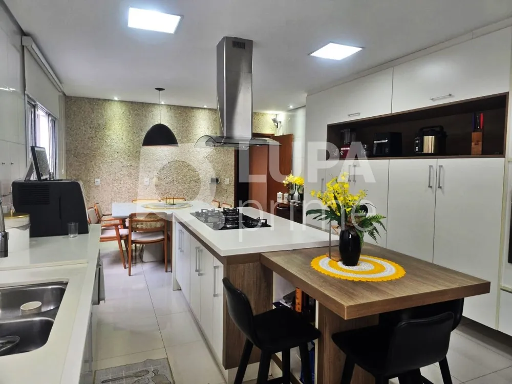 Casa, 3 quartos, 267 m² - Foto 13