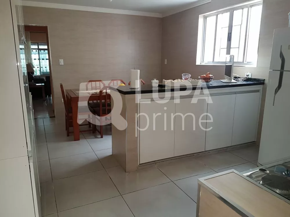 Casa à venda com 3 quartos, 155m² - Foto 4