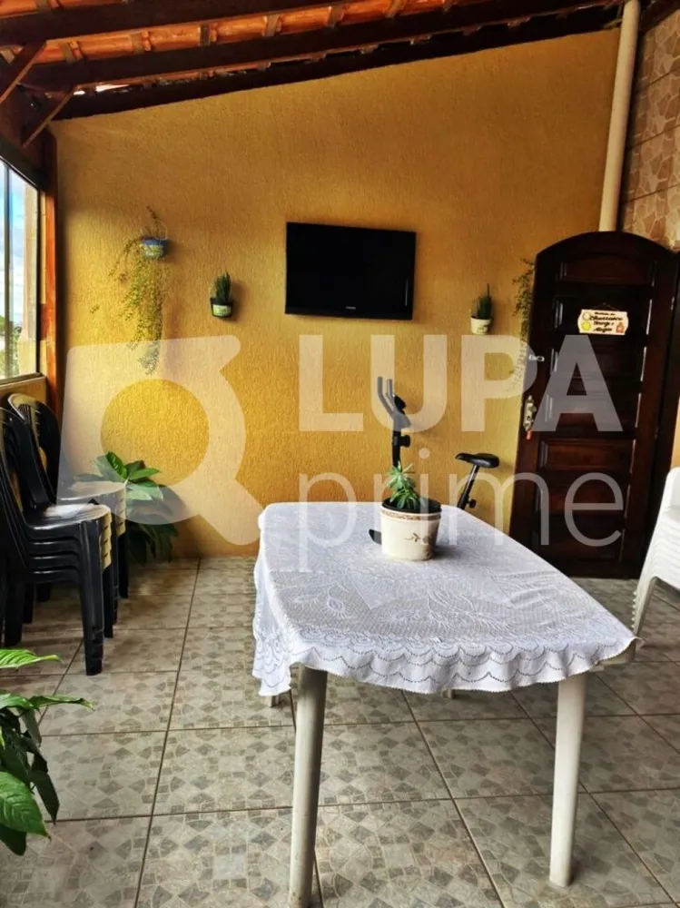 Casa, 3 quartos, 204 m² - Foto 3