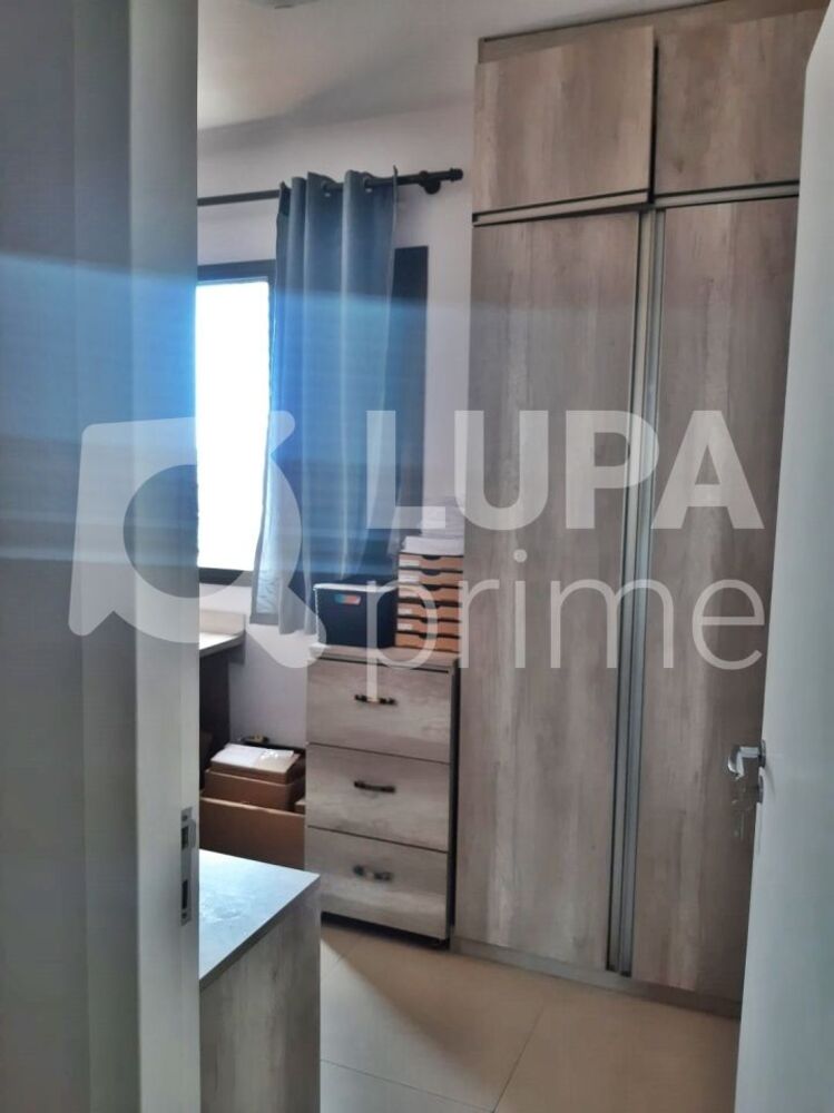 Apartamento à venda com 3 quartos, 72m² - Foto 3