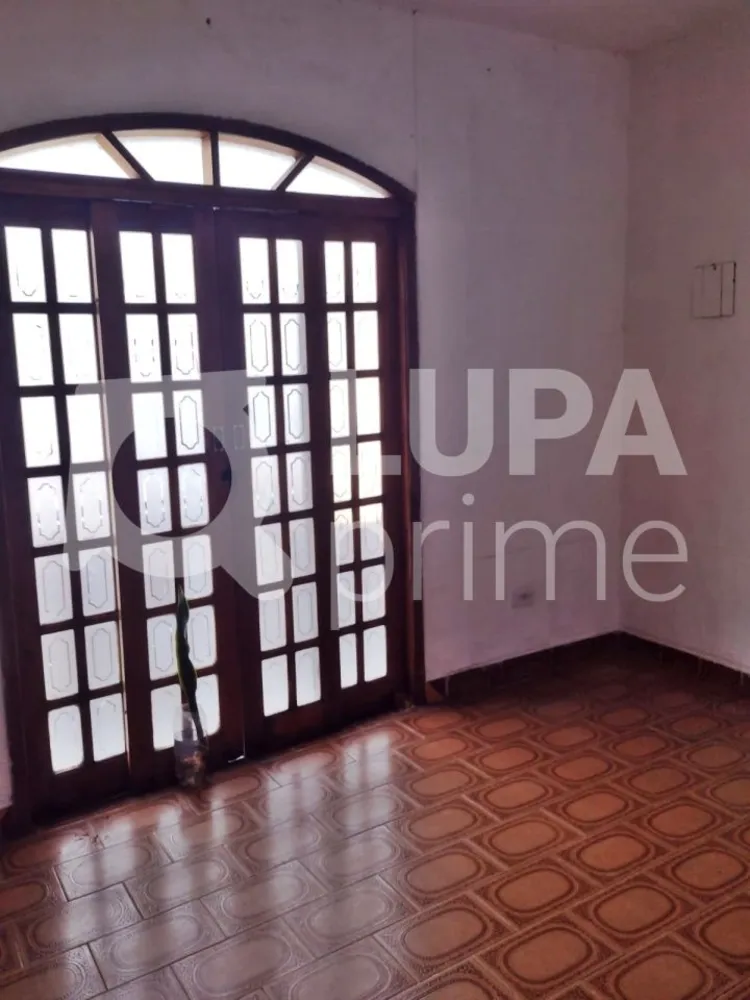 Casa, 4 quartos, 241 m² - Foto 2