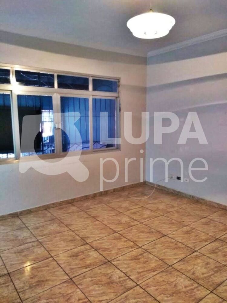 Casa, 3 quartos, 257 m² - Foto 1