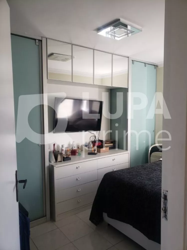 Apartamento à venda com 2 quartos, 60m² - Foto 4