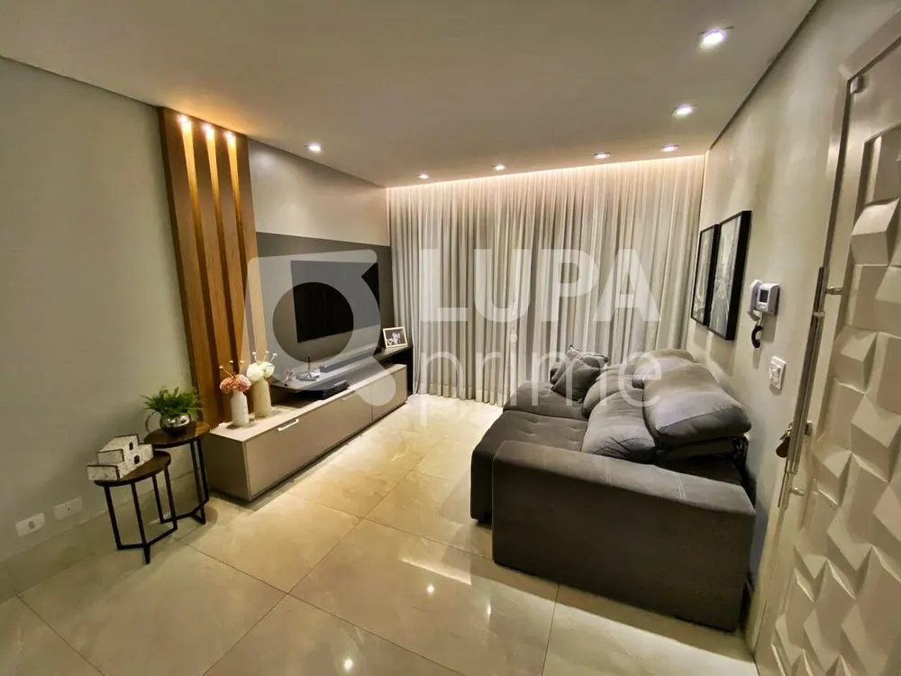 Casa, 3 quartos, 169 m² - Foto 1