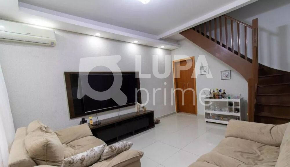 Casa à venda com 2 quartos, 68m² - Foto 1