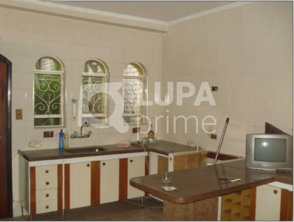 Casa, 3 quartos, 250 m² - Foto 2