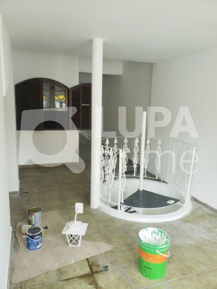 Casa à venda com 4 quartos, 290m² - Foto 10