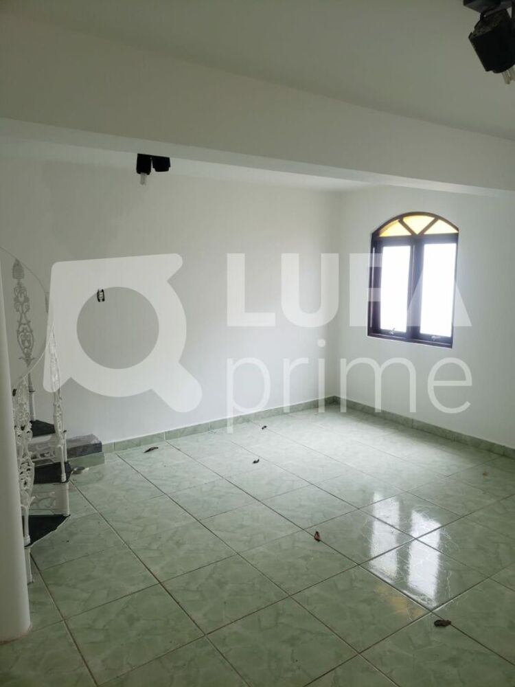 Casa à venda com 4 quartos, 290m² - Foto 11