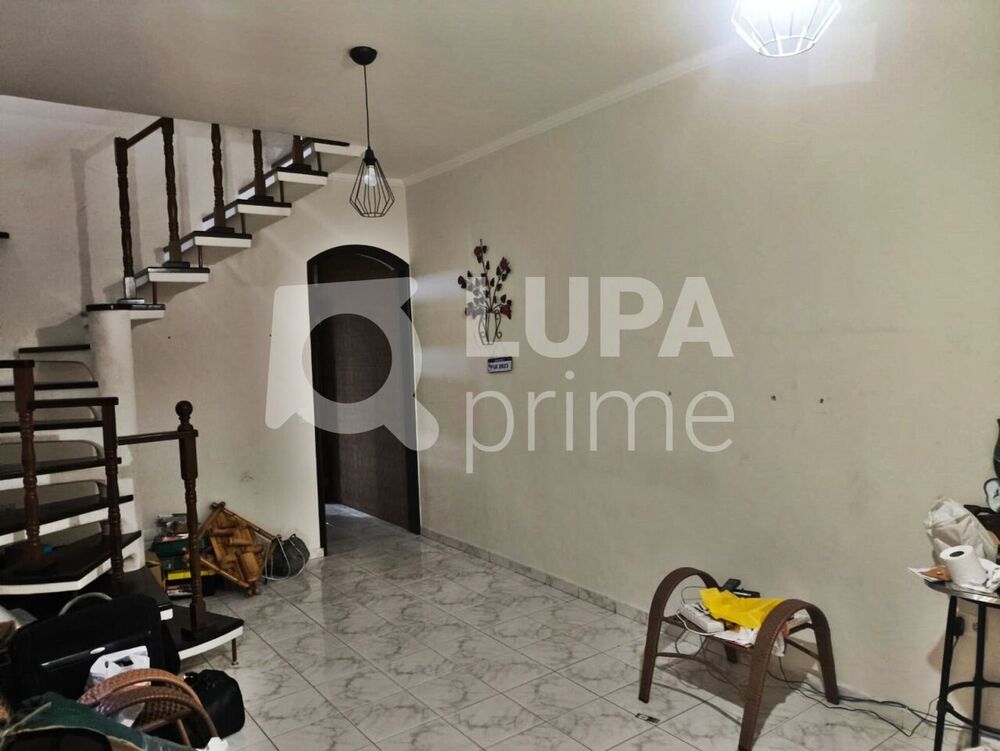 Casa, 3 quartos, 226 m² - Foto 1