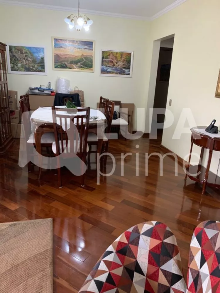 Apartamento à venda com 3 quartos, 145m² - Foto 1