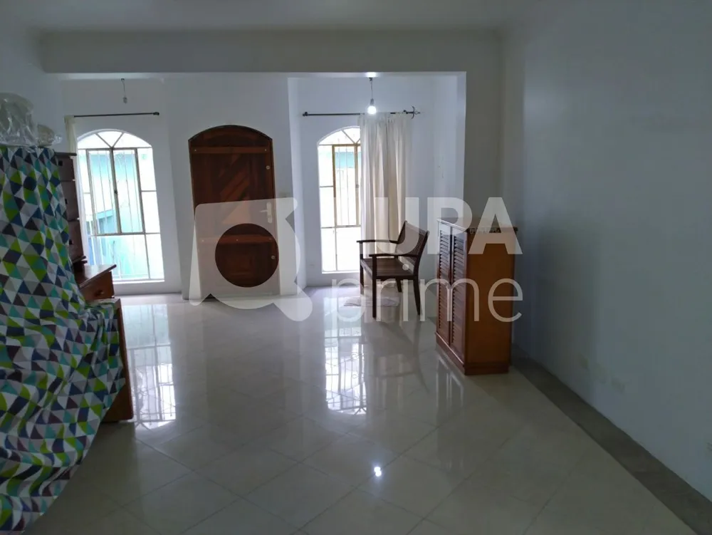 Casa, 3 quartos, 245 m² - Foto 4