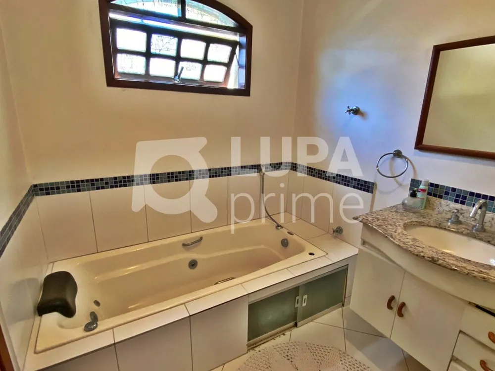 Casa, 4 quartos, 250 m² - Foto 3