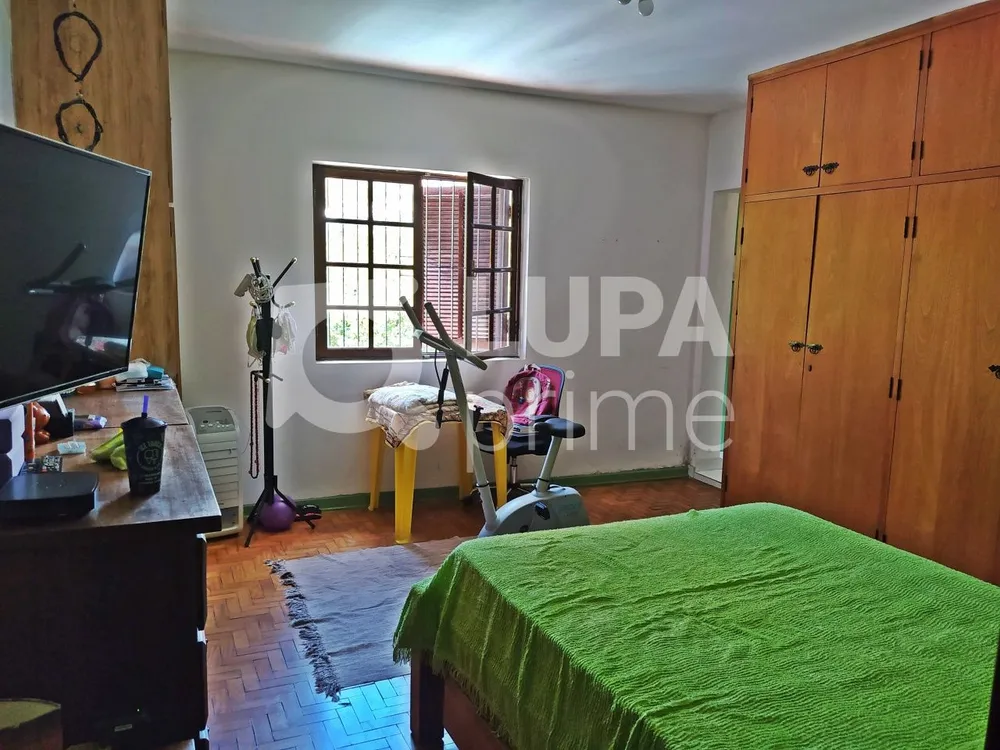 Casa, 3 quartos, 174 m² - Foto 2