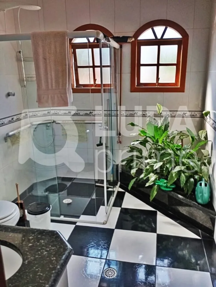 Casa, 4 quartos, 256 m² - Foto 11