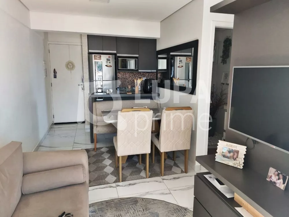 Apartamento à venda com 2 quartos, 47m² - Foto 2