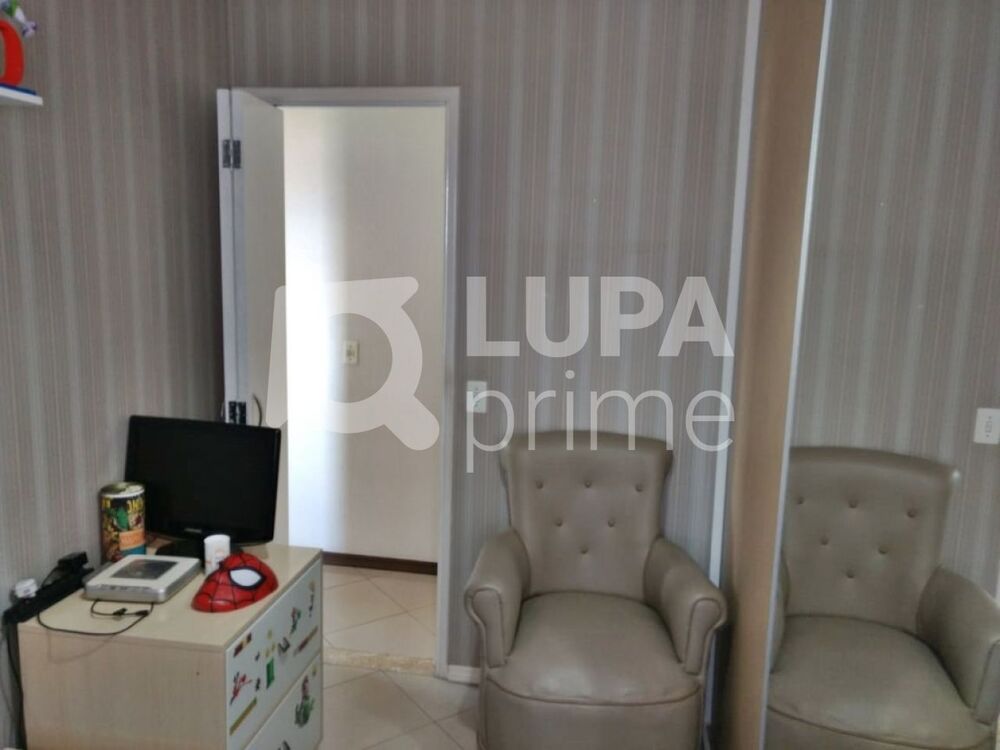 Apartamento à venda com 2 quartos, 65m² - Foto 5
