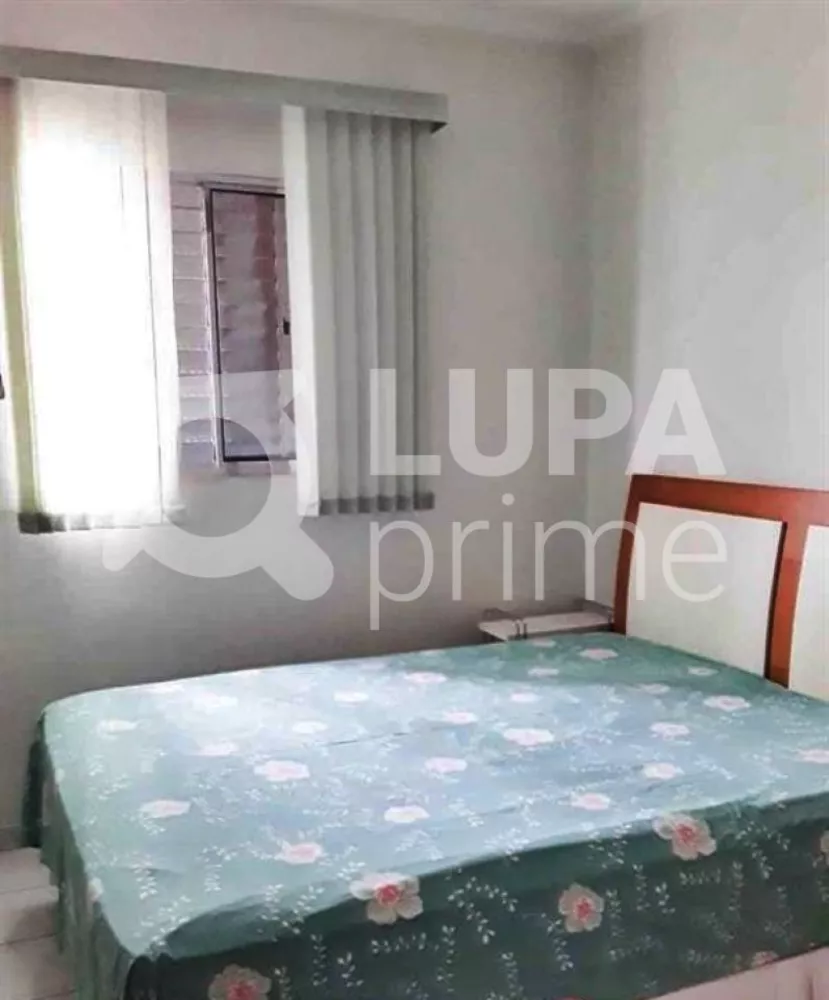 Casa à venda com 2 quartos, 67m² - Foto 3