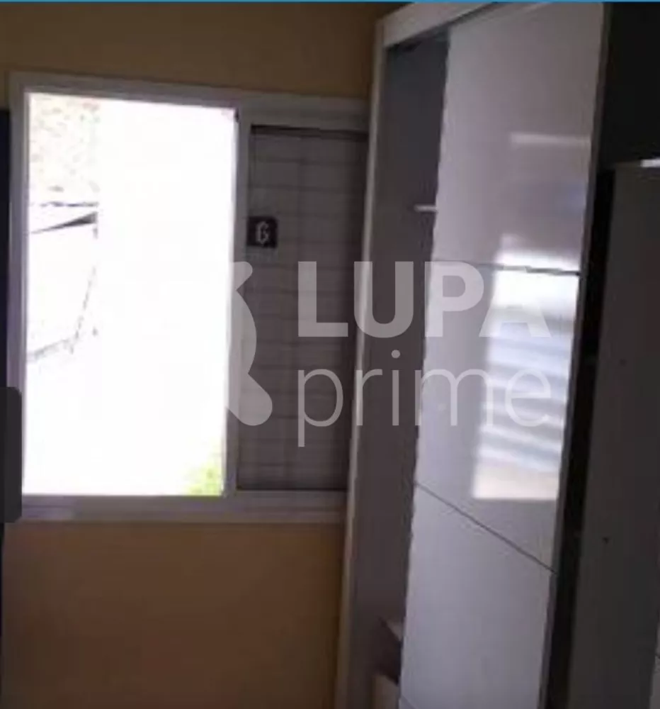 Casa à venda com 3 quartos, 98m² - Foto 4