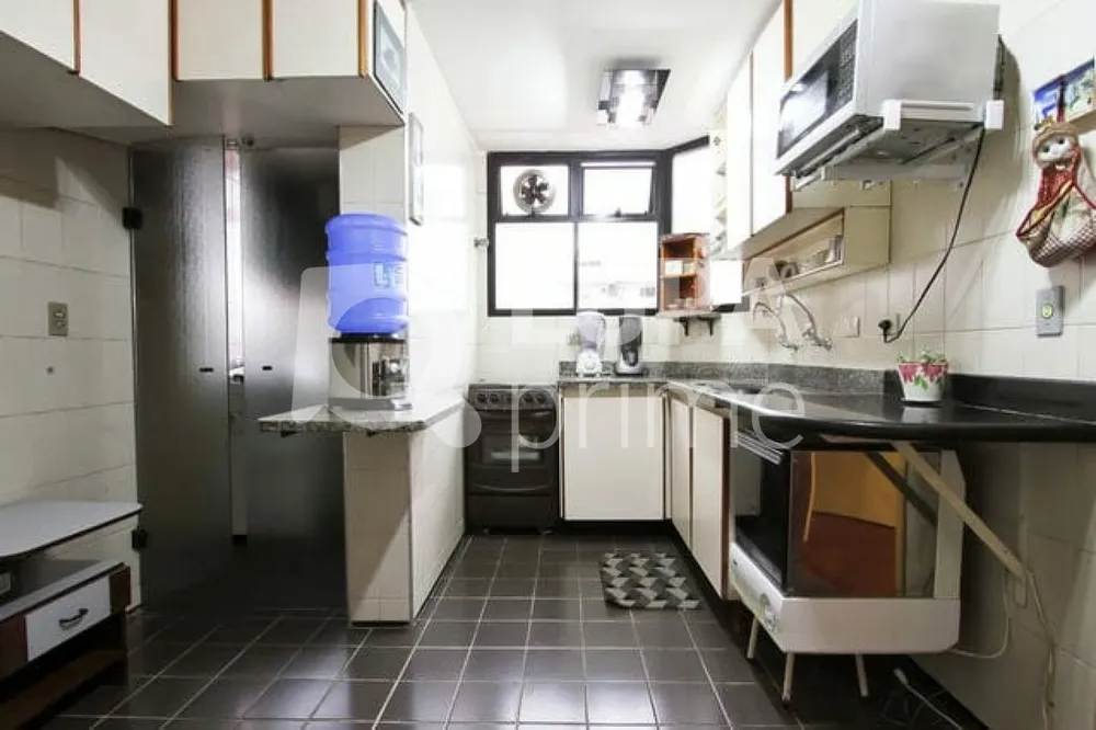 Apartamento, 3 quartos, 140 m² - Foto 2