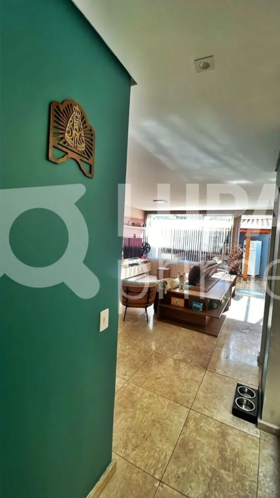 Casa, 4 quartos, 225 m² - Foto 10