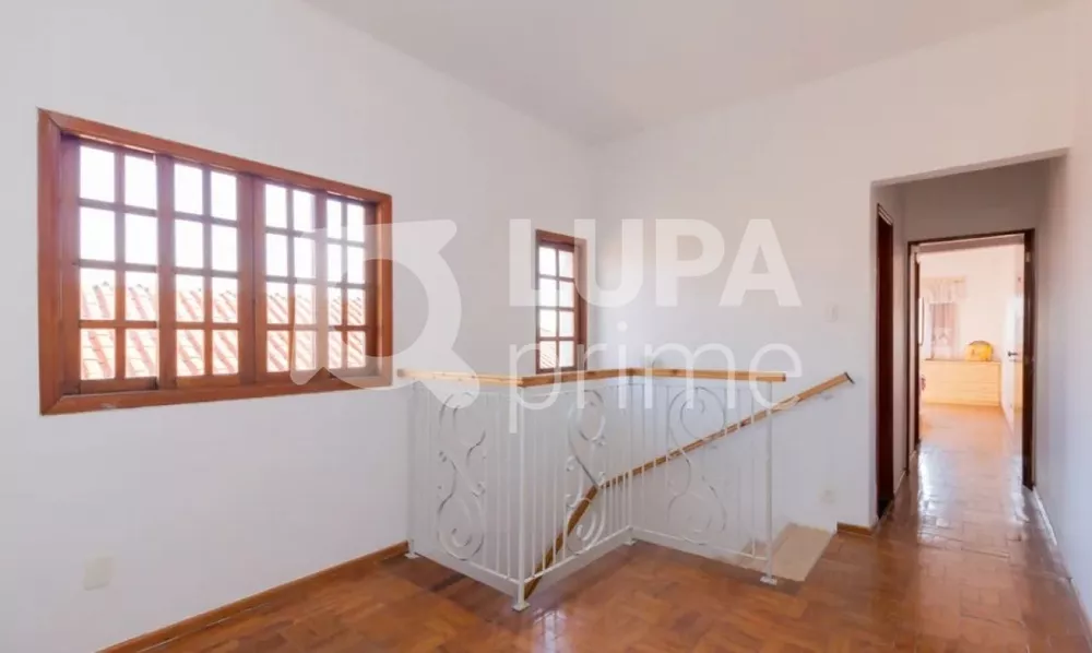 Casa à venda com 4 quartos, 160m² - Foto 4