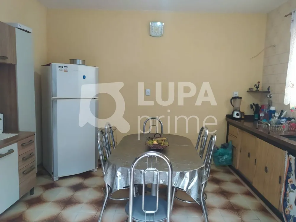 Casa, 4 quartos, 200 m² - Foto 8