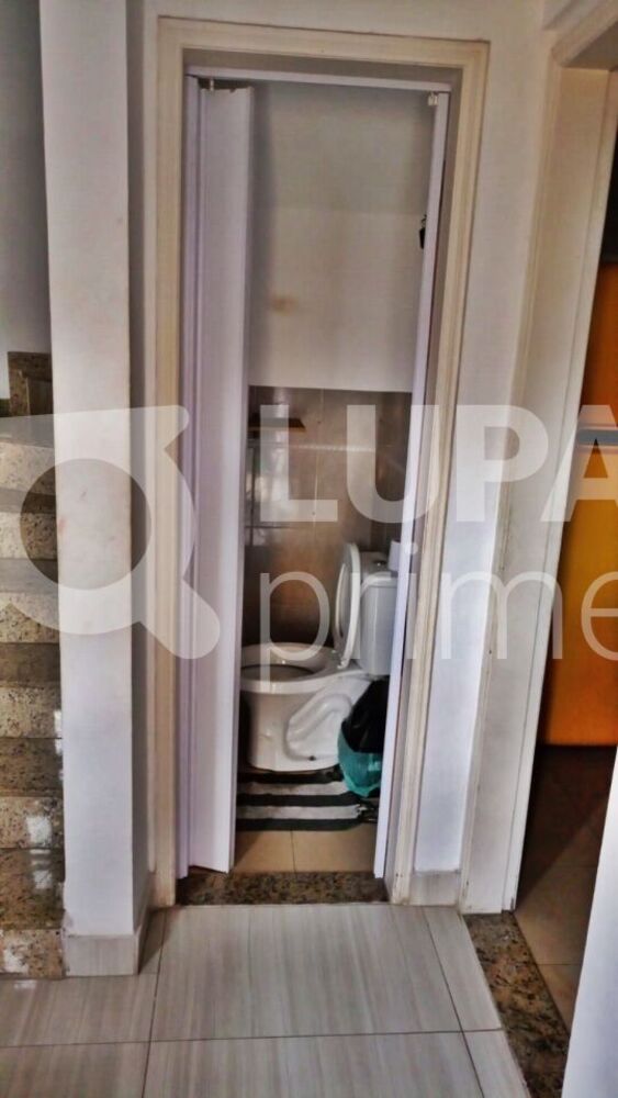 Casa à venda com 2 quartos, 70m² - Foto 2