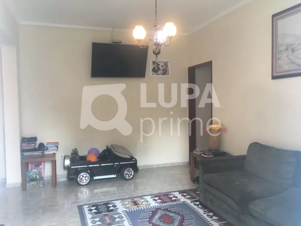 Casa à venda com 3 quartos, 190m² - Foto 3